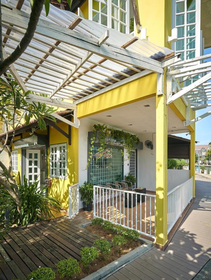 Sleepy Nomad Guesthouse Malacca Exterior photo